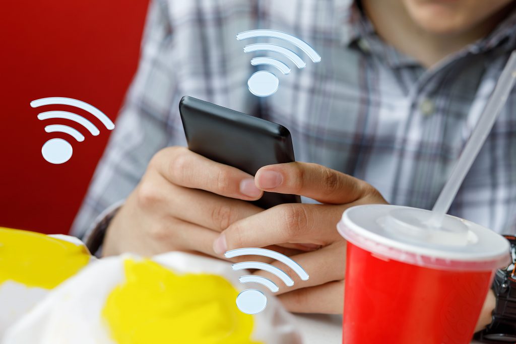 スマホwifi接続が遅い原因は？試してほしい対処法！